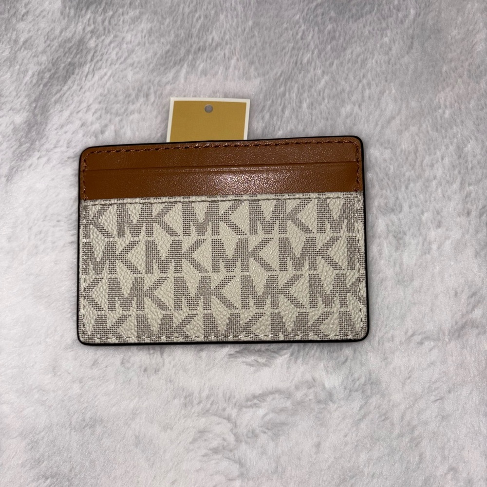 MK Card Holder - Picture 2 of 3